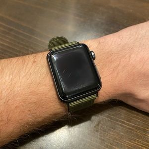 Apple Watch Series 3 (38 mm)